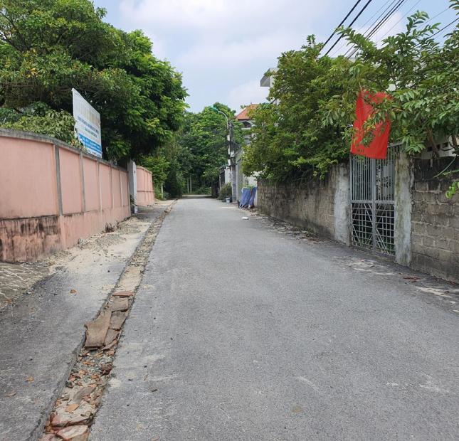 Bán ô đất vị trí trung tâm hai ô tô tránh nhau tại TDP Gẩy, phường Định Trung, Vĩnh Yên. Lh: 0986934038