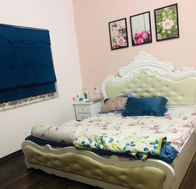 Bán nhà Trung Kính 42mét nhà 5 tầng, mặt tiền 3m giá bán 4.5 tỷ Cầu Giấy