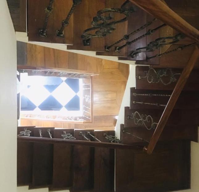 Bán nhà Trung Kính 42mét nhà 5 tầng, mặt tiền 3m giá bán 4.5 tỷ Cầu Giấy