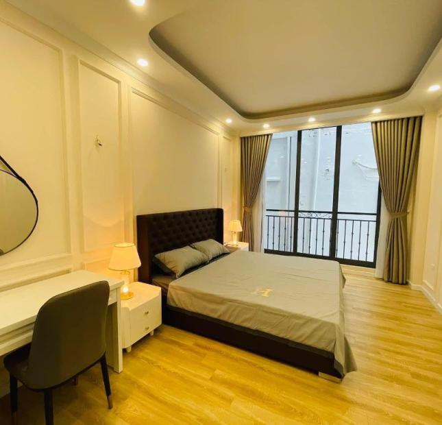 Bán nhà đẹp Yên Hòa 35m x 5T- gần phố- ở ngay- nhỉnh 5 tỷ