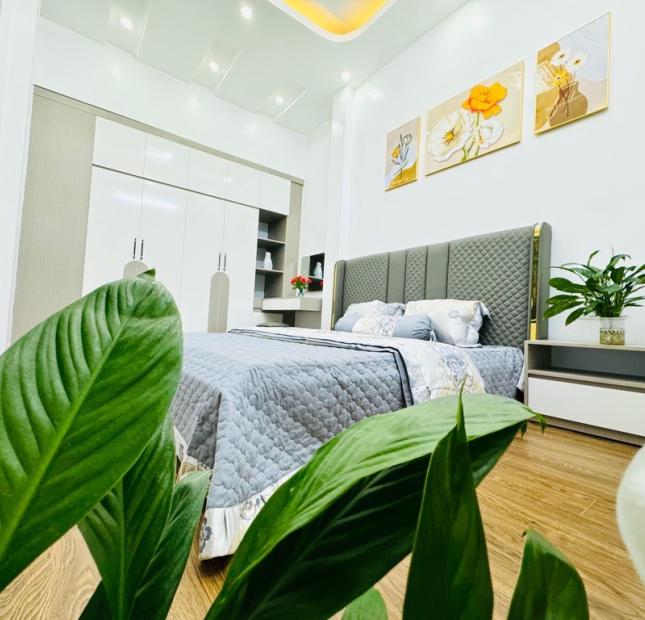 SIÊU ĐẸP – BÁN NHÀ NGÃ TƯ SỞ- TRUNG TÂM QUẬN THANH XUÂN - CÁCH ĐƯỜNG Ô TÔ TRÁNH 5M - MẶT TIỀN SIÊU RỘNG - NỘI THẤT XỊN SÒ NHƯ KHÁCH SẠN 5* 