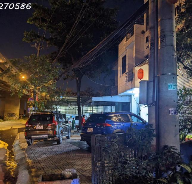 Bán nhà Mặt tiền gần Nguyễn Thị Thập, Quận 7; 3 tầng ngang 4m; sân đậu ô tô thoải mái; ra Phú Mỹ