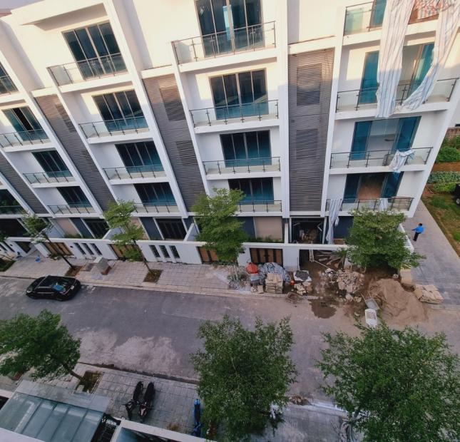 Bán biệt thự liền kề -Goldmark City,90m*5T*5MT 2 thoáng ô tô tránh - vỉa hè  tc 18 tỷ