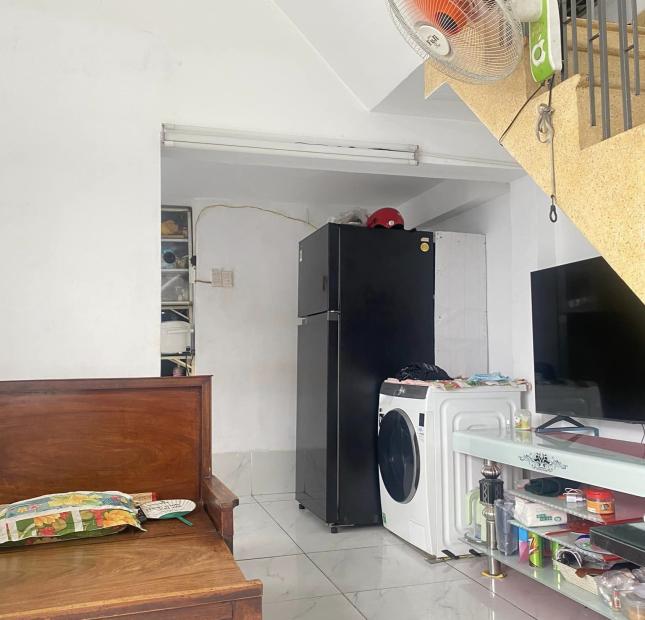 Nhàbán HXH ngủnhà LêQuangĐinh P1 Gòvấp 5tầng DTSD 210M chỉ4tỷ8 ngang9M
