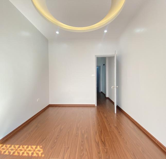 Bán nhà phố Nguyễn Văn Trỗi, Thanh Xuân, nhà đẹp, ngõ rộng, gần oto, 32m, 4T chỉ 4.25 tỷ