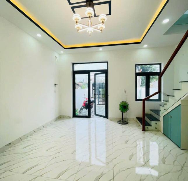 BÁN GẤP NHÀ ĐƯỜNG NGÔ CHÍ QUỐC- BÌNH CHIỂU -THỦ ĐỨC [ GIÁ 3..5 TỶ ]
50 M2 [ 5 X 10 ] 3 TẦNG - 3PN