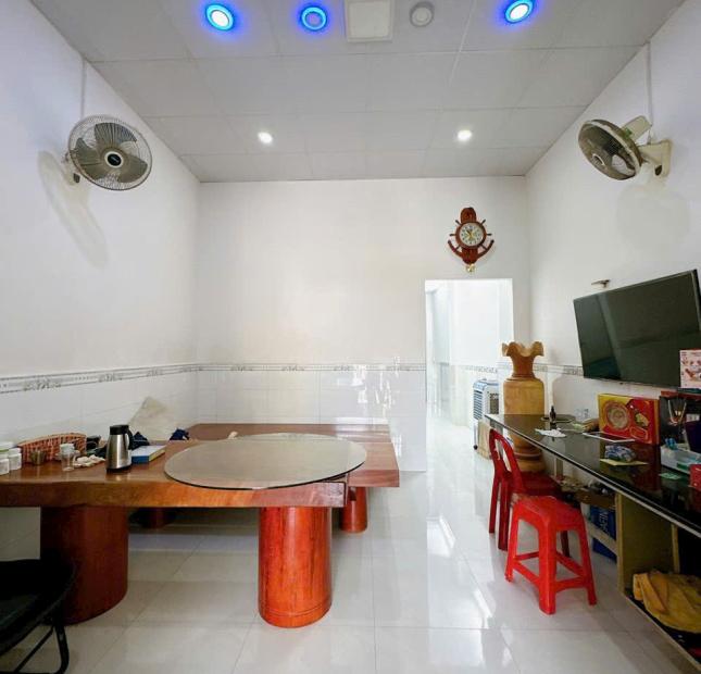 Cần bán gấp nhà 1 lầu Tân Hiệp, 4m x 23m, đường nhựa thông chỉ 2ty8
