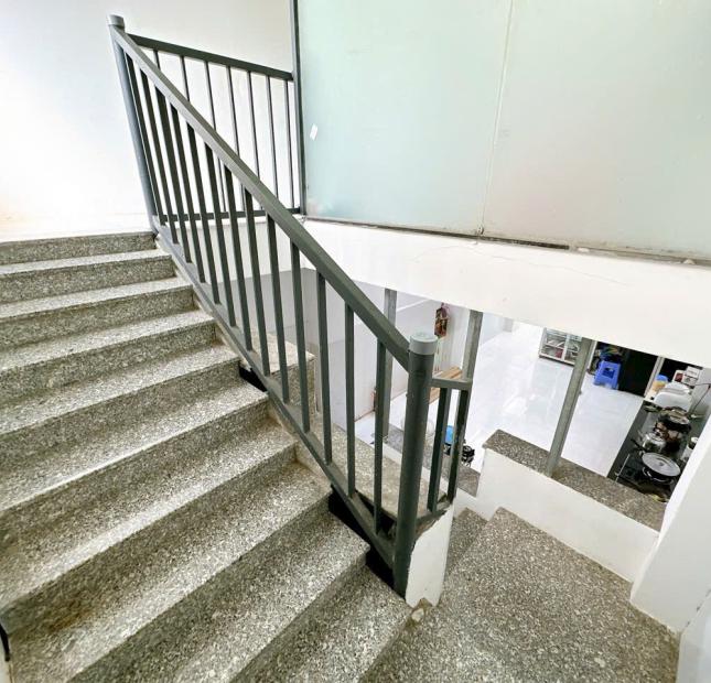 Cần bán gấp nhà 1 lầu Tân Hiệp, 4m x 23m, đường nhựa thông chỉ 2ty8