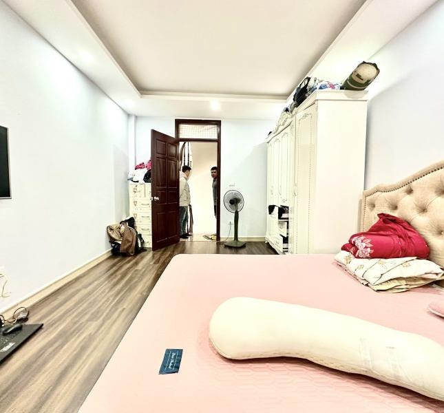 Bán nhà Xã Đàn 35m2 x 5 tầng, mt 5.1m, nhà đẹp ở luôn, nhỉnh 5 tỷ