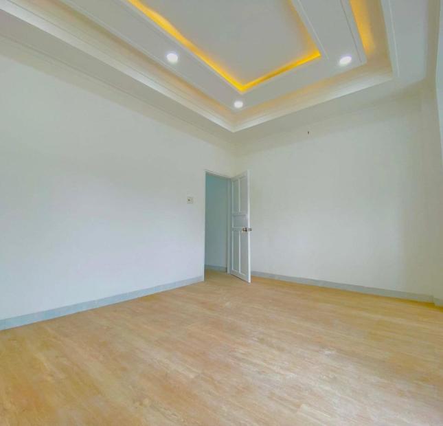 Bán gấp nhà 1 trệt 1 lầu 150m2 Mỹ Phước 3,Bến Cát,Bình Dương chỉ 950 triệu công chứng nhận nhà.