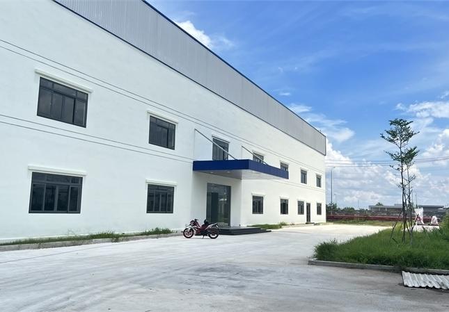 nhà xưởng sẵn, bàn giao hoạt động sản xuất liền. kết cấu hiện đại, tiếp nhiều nghề