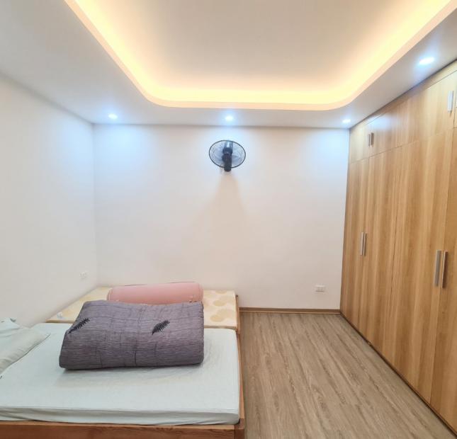MỘT CĂN DUY NHẤT PHỐ ĐẶNG VĂN NGỮ, ĐỐNG ĐA 42M, 5T, MT 6M. LÔ GÓC, OTO ĐỖ, NHỈNH 6 TỶ. 0937651883.