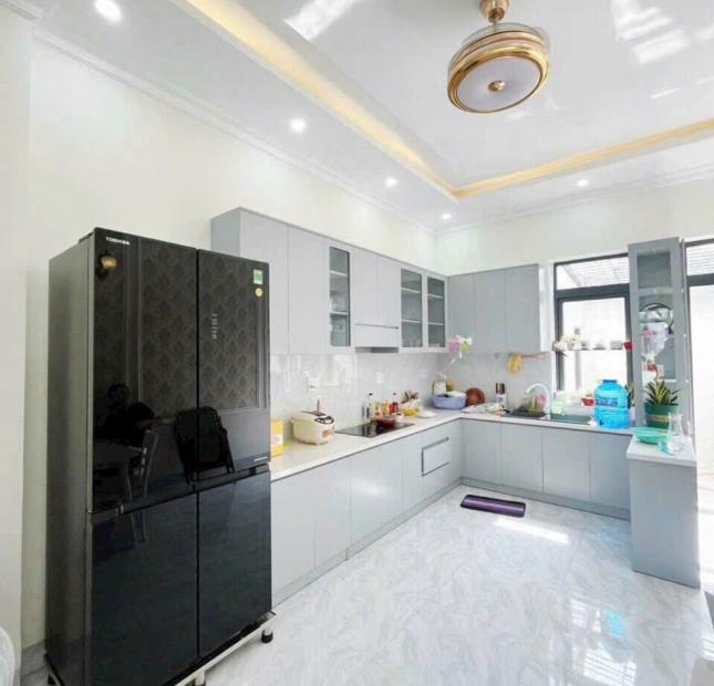 Bán Gấp nhà mới 3 Tầng  Gần Khu 9 View Phước Long B , Q.9 chỉ 7,6 Tỷ