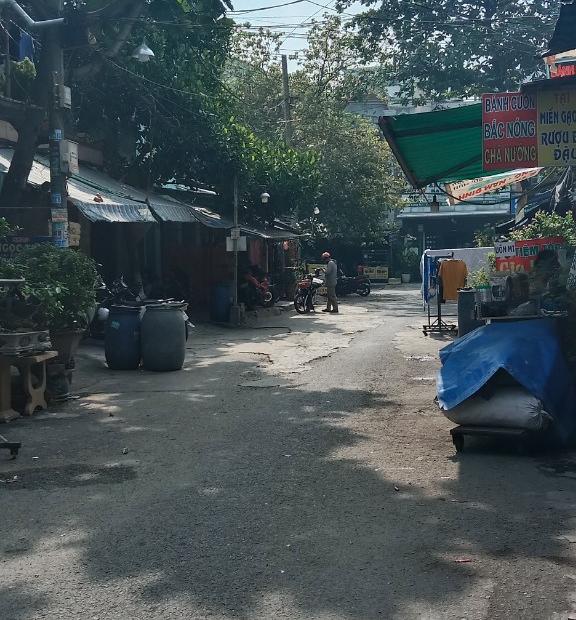 Bán đất mặt tiền đường số 5 gần chợ Bà Hom