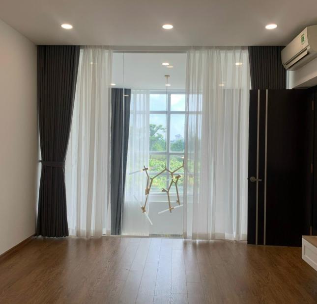 Cho thuê gấp CH duplex Happy Valley PMH, Q. 7, DT: 250m2, 4PN, 3WC, 70tr/th