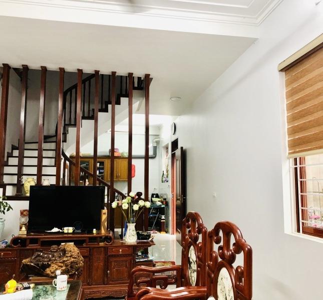Bán nhà Vũ Xuân Thiều,Long Biên 4 tầng,87m2 lô góc,oto đua nhỉnh 6 tỷ