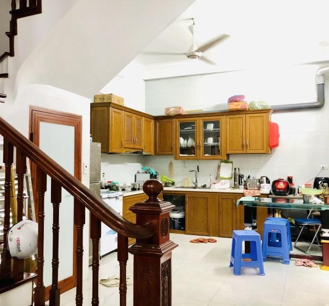 Bán nhà Vũ Xuân Thiều,Long Biên 4 tầng,87m2 lô góc,oto đua nhỉnh 6 tỷ