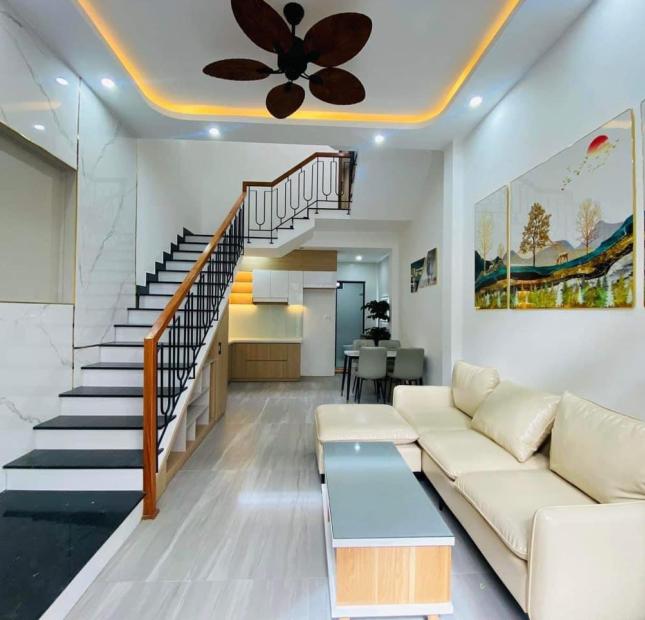 Bán nhà 3 mặt kiệt 3 tầng BA ĐINH thông ra LÊ LAI, Hải Châu - Đà Nẵng