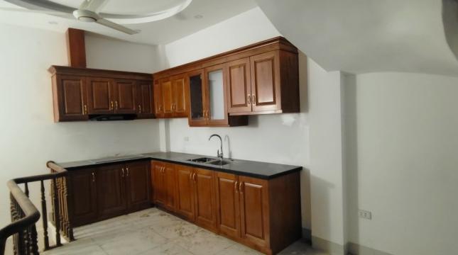 Bán nhà Bát Khối,Long Biên 44m,5 tầng oto tránh,kinh doanh nhỉnh 5 tỷ