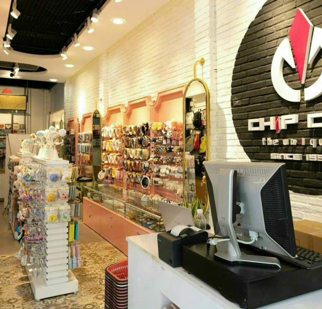 Cho thuê Nguyên Căn 589 NGuyễn Đình Chiểu,Q3. Dt : 4x15m. 3 lầu. Giá thỏa thuận