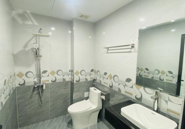 Bán nhà Thượng Thanh,Long Biên 58m2,5 tầng,oto đua,thang máy hơn 8 tỷ