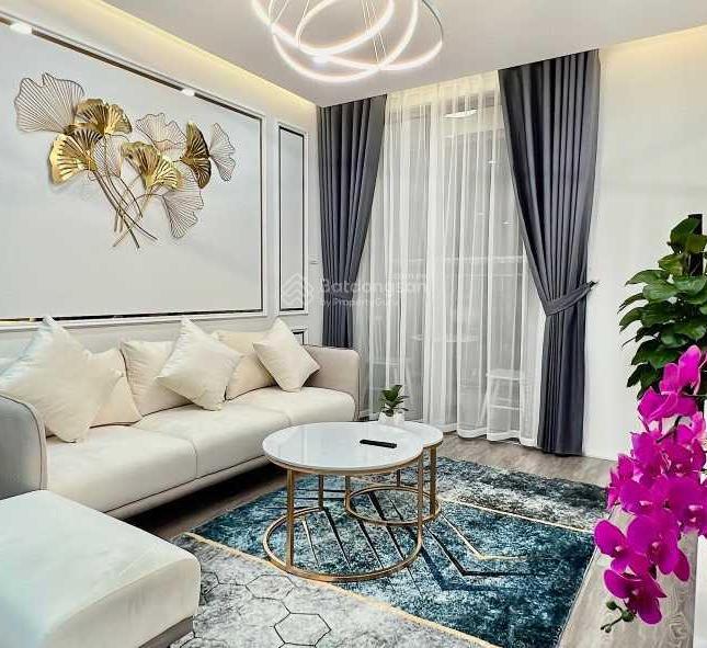 NHỈNH 5.5 TỶ CÓ NGAY SIÊU PHẨM TẠI TRUNG TÂM THẠCH BÀN -VỊ TRÍ VÀNG-KINH DOANH-GARA OTO- GIAO THÔNG, ĐIỆN ĐƯỜNG TRƯỜNG TRẠM BAO QUANH