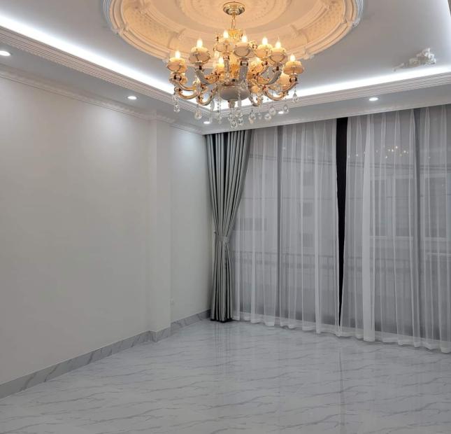 CHÍNH CHỦ BÁN GẤP NHÀ PL TRẦN QUỐC HOÀN CẦU GIẤY NGÕ THÔNG Ô TÔ >16 TỶ 61M 6T
