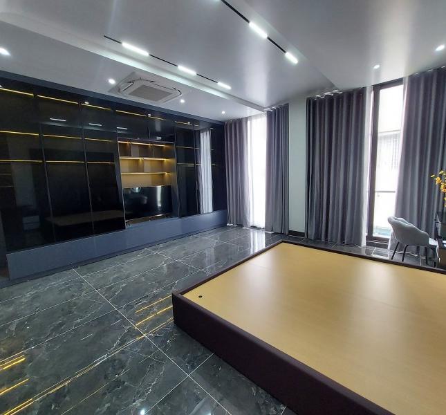 Bán nhà Bồ Đề,Long Biên 50m2,6 tầng,Mt5.4 thang máy,gara nhỉnh 12 tỷ