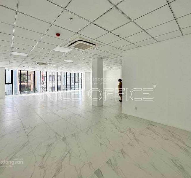 Cần bán tòa nhà DT: 8.4x27m, hầm 6 tầng Phan Đăng Lưu P. 7, Q. Phú Nhuận. Giá: 36 tỷ