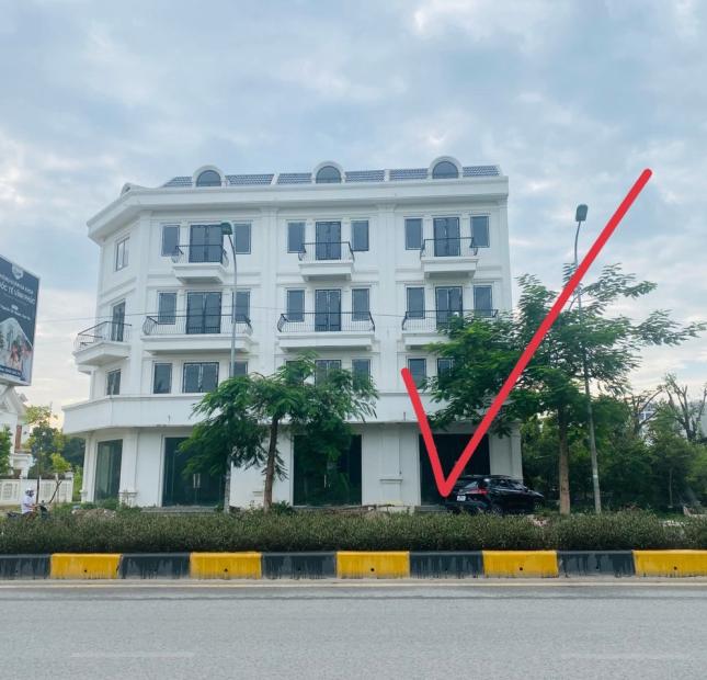 Bán căn nhà phố cạnh sở nội vụ tỉnh Vĩnh Phúc. Giá 8,6 tỷ 5 tầng