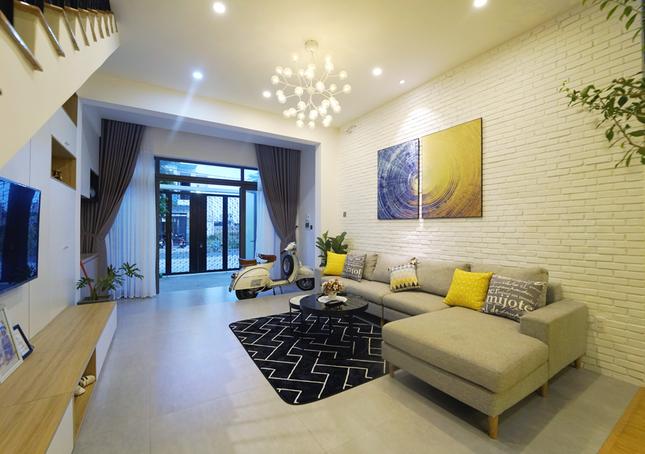 315/ Cho thuê nhà 1 tr 1 lầu 200 m2 mặt tiền rộng 7,5 m đường Nguyễn An Ninh. 